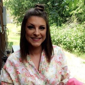 Meet your Posher, Abbey